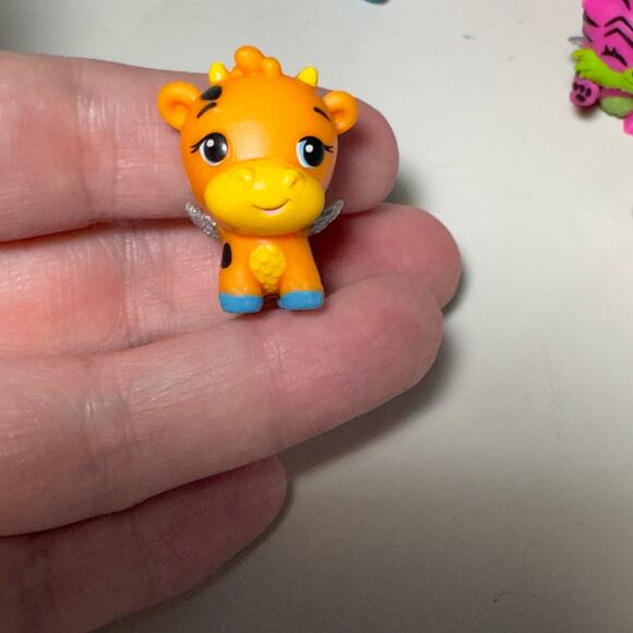 Hatchimals lot of 12 Colleggtibles Collectible Figures Small Tiny Animals Pets - Picture 8 of 14